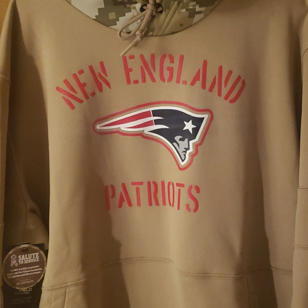 Nike Patriots/Salute to Service Sweatshirt